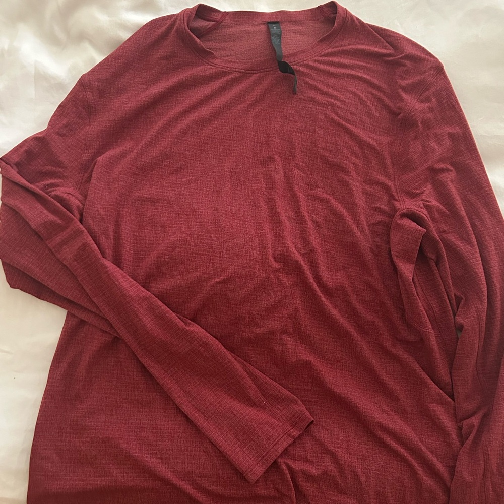 Lululemon athletic shirt